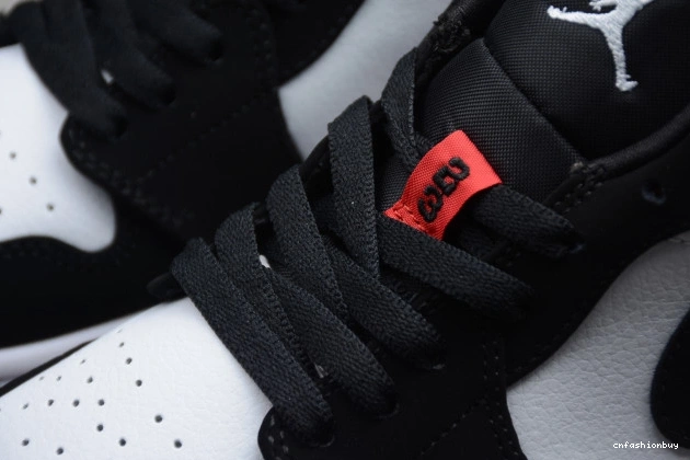 553558-116 1 Jordan Toe Low Air Black 0715